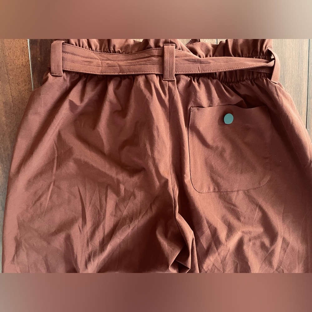 ATHLETA Skyline Pants Womens 8 Cognac Brown High Waist Belted Pleated - Picture 8 of 9